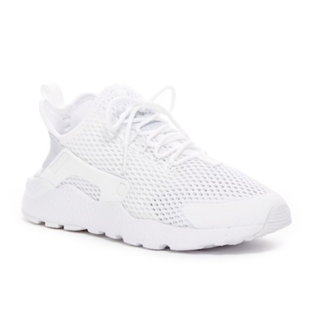 Nike white sneaker